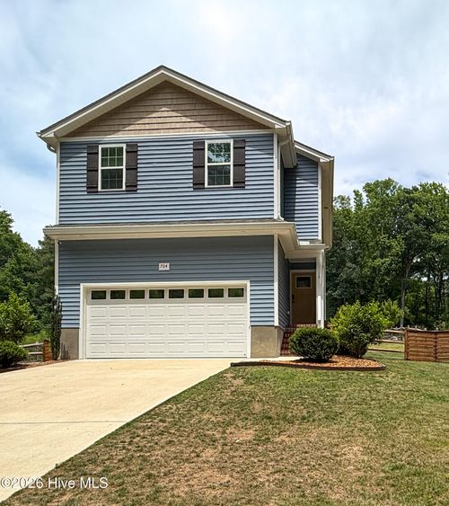 704 Pinecrest St, Carthage, NC, 28327-9489 | Card Image