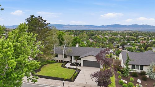 8760 S Rustler Rd, Cottonwood Heights, UT, 84093 | Card Image