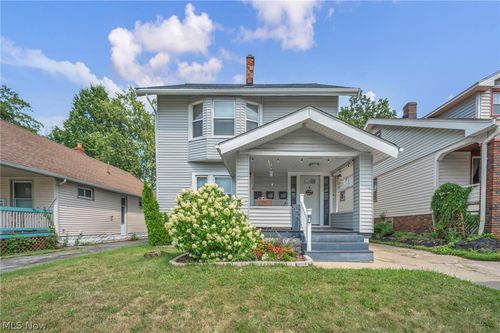 2203 Bunts Rd, Lakewood, OH, 44107-6105 | Card Image