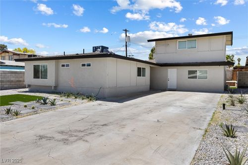 3361 Horizon St, Las Vegas, NV, 89121-3506 | Card Image