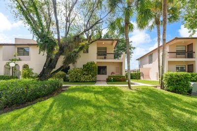 6E - 21597 Juego Circle E, Condo with 2 bedrooms, 2 bathrooms and null parking in Boca Raton FL | Image 3