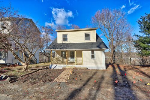 423 Waterville St, Waterbury, CT, 06710-1323 | Card Image