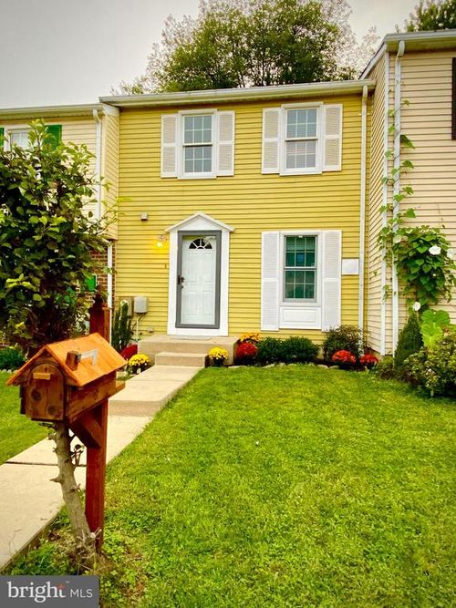 112 Hapsburg Ct, BALTIMORE, MD, 21234-8011 | Card Image