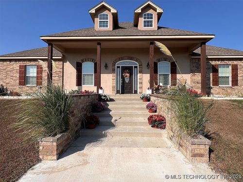 111 Royal Oaks Lane, Ardmore, OK, 73401 | Card Image