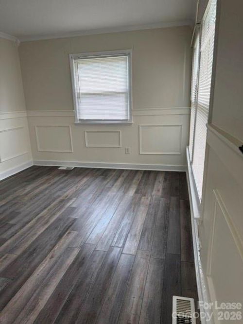 2-2912 L D Parker Dr, Charlotte, NC, 28206-1802 | Card Image