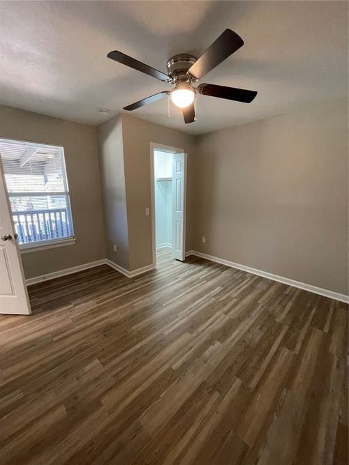 b-110 Crockett St, Valley View, TX, 76272-6596 | Card Image