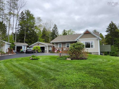 377 Laurel Ridge Dr, Beaver Bank, NS, B4G1H7 | Card Image