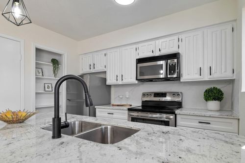 apt-116-2120 Wilcrest Dr, Houston, TX, 77042-2657 | Card Image