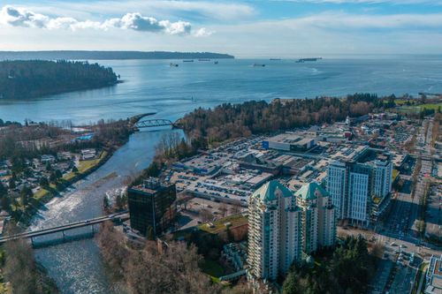 15b-338 Taylor Way, West Vancouver, BC, V7T2Y1 | Card Image