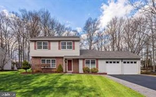 210 Emerald Dr, YARDLEY, PA, 19067-5768 | Card Image