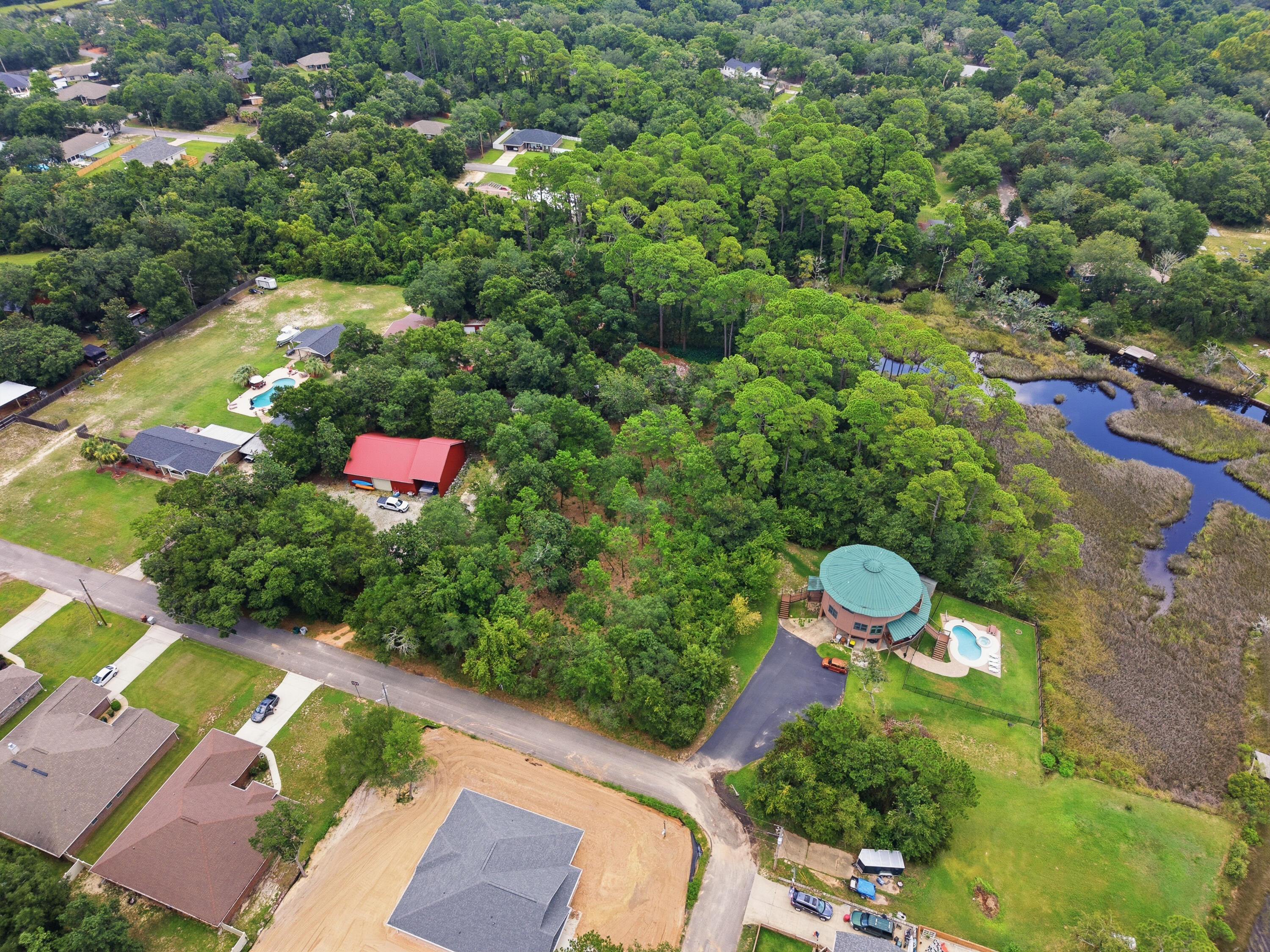 Land in Navarre 3