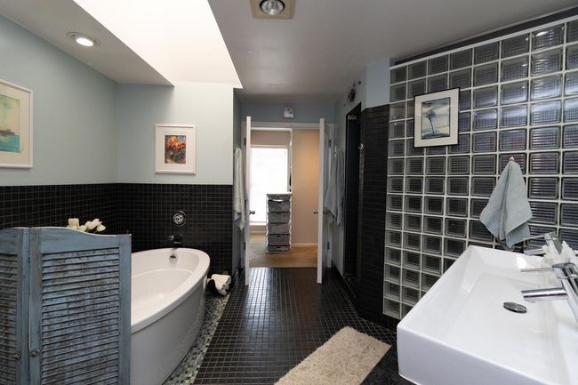 APT-1 - 512 Laurel Ave, Condo with 2 bedrooms, 2 bathrooms and null parking in Saint Paul MN | Image 22