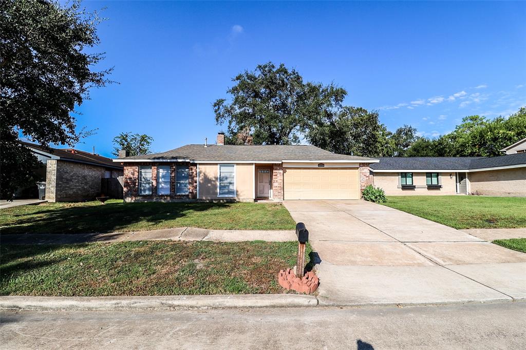 Overview Dr, Sugar Land, TX 77498