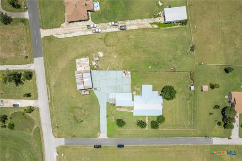 7 Tammy Ln, Round Rock, TX, 78665-9438 | Card Image