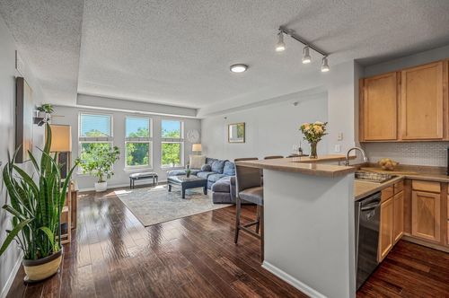 405-515 N 1st St, Minneapolis, MN, 55401-2451 | Card Image