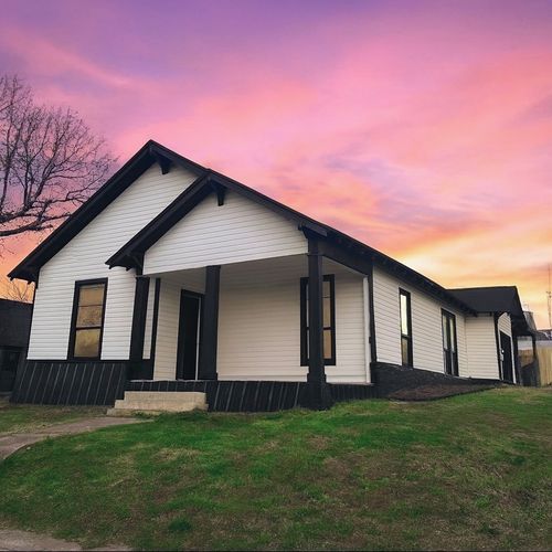 915 Ne 1st St, Mineral Wells, TX, 76067-4507 | Card Image