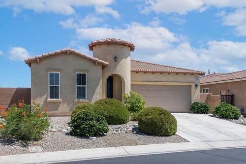 11828 Evening Sky Dr, Desert Hot Springs, CA, 92240-2033 | Card Image