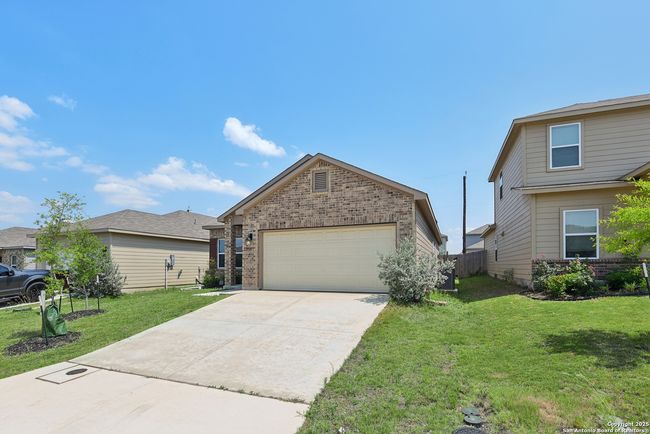 7150 Pisces Way, House other with 3 bedrooms, 2 bathrooms and null parking in Converse TX | Image 36