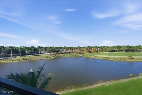 1-2555 Marquesa Royale Ln, NAPLES, FL, 34109-3717 | Card Image