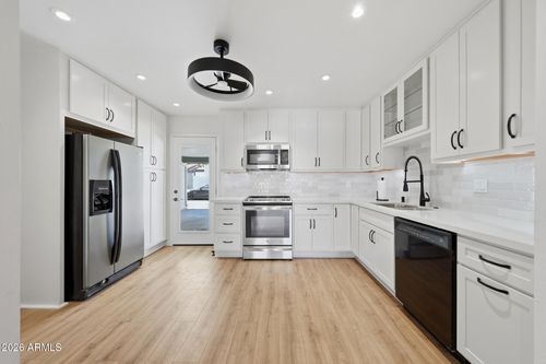 2847 N 49th Pl, Phoenix, AZ, 85008-1645 | Card Image