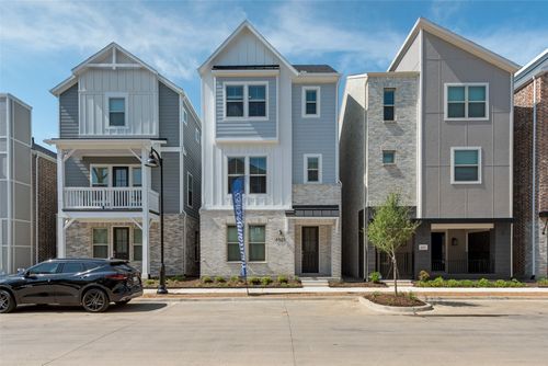 4521 Ward St, North Richland Hills, TX, 76180-8050 | Card Image