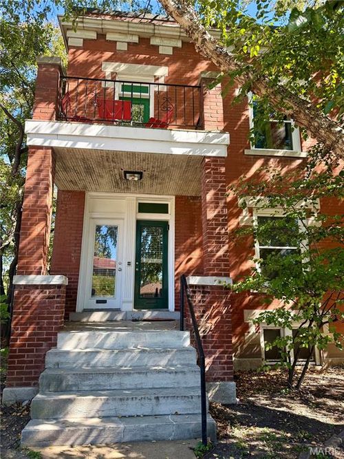 5837 Nina Pl, Saint Louis, MO, 63112-1507 | Card Image