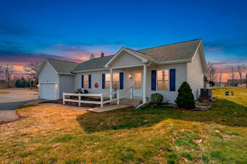 1016 W Villas Dr, Vicksburg, MI, 49097-9626 | Card Image