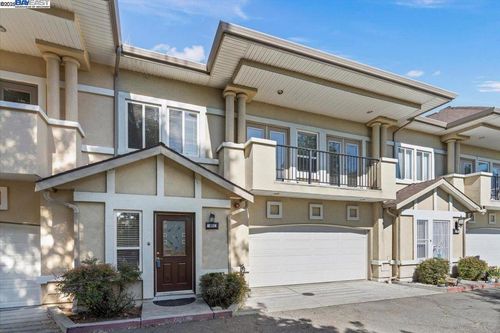 461 Laurel Ave, Hayward, CA, 94541-3825 | Card Image