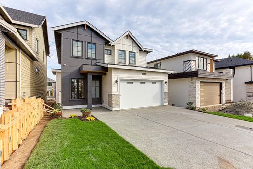 6914 204a St, Langley, BC, V2Y4A4 | Card Image
