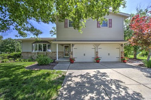 3012 Crestwood Dr, Decatur, IL, 62521-5629 | Card Image