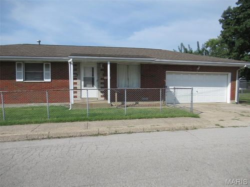 1200 Alton Ave, Madison, IL, 62060-1227 | Card Image