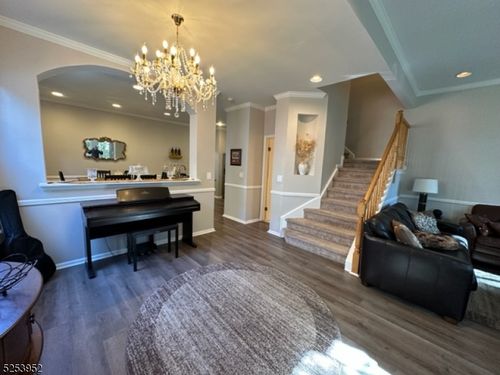 12 Witherspoon Ct, Morristown, NJ, 07960-2730 | Card Image