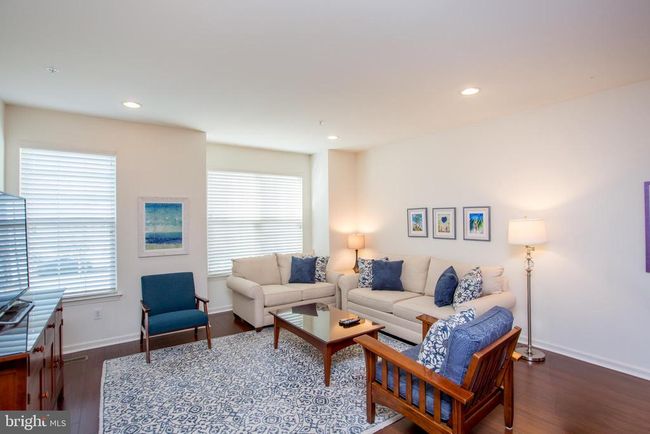 1994 Hickory Ln, Townhouse with 3 bedrooms, 4 bathrooms and null parking in LANGHORNE PA | Image 19