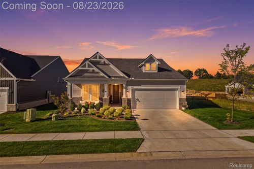 4144 Dogwood Dr, Milford, MI, 48381-4811 | Card Image