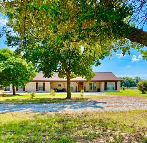 5026 Upper Montague Rd, Bowie, TX, 76230-6874 | Card Image
