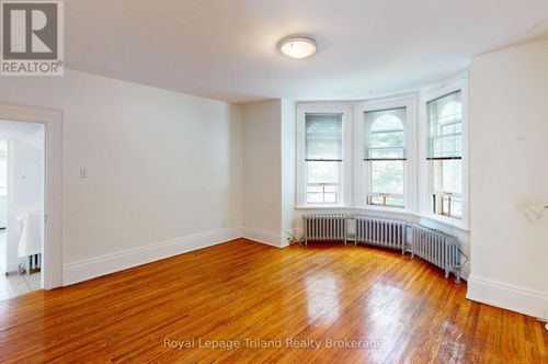 52 Wellington St S, Woodstock, ON, N4S3H6 | Card Image