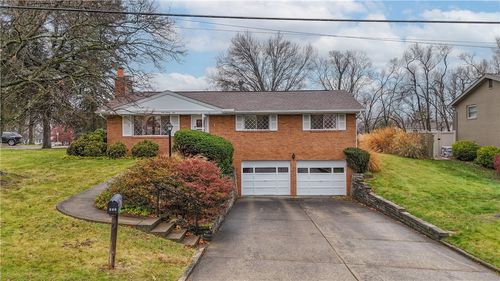 121 Pilgrim Dr, Sewickley, PA, 15143-8710 | Card Image