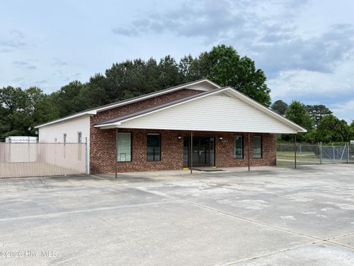 906 N Breazeale Avenue, Mount Olive, NC,  | Card Image