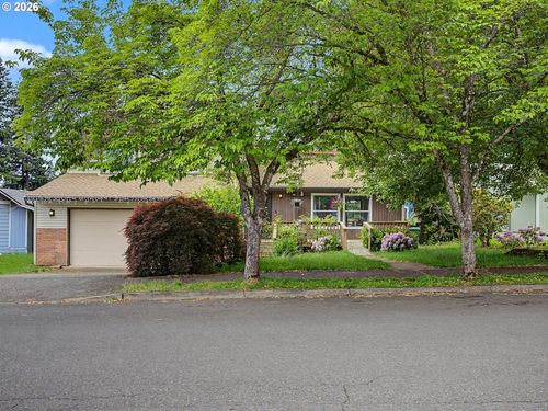 18015 Davis St, Sandy, OR, 97055-8311 | Card Image
