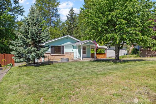 17023 113th Ave Se, Renton, WA, 98055-5961 | Card Image