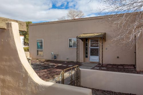 500 Western Dr, Rio Communities, NM, 87002-7226 | Card Image