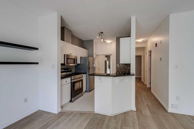 302 - 42 6a St Ne, Condo with 2 bedrooms, 2 bathrooms and 1 parking in Calgary AB | Image 12