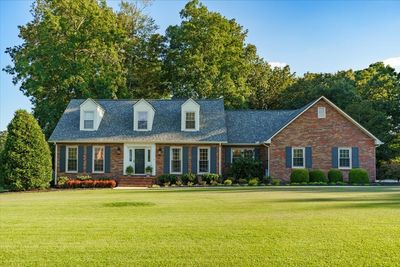 1729 Country Club Dr, House other with 3 bedrooms, 2 bathrooms and 2 parking in Tullahoma TN | Image 1