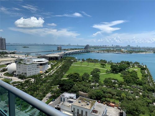 apt-2405-900 Biscayne Blvd, Miami, FL, 33132-1565 | Card Image