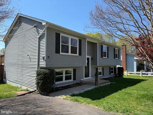4 Jenbeck Ct, FREDERICKSBURG, VA, 22407-7432 | Card Image