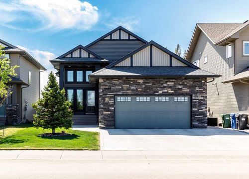 39 Thompson Cres, Red Deer, AB, T4P0R9 | Card Image