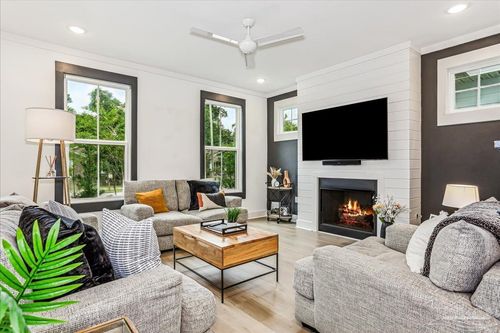 130 S I St, Pensacola, FL, 32502 | Card Image