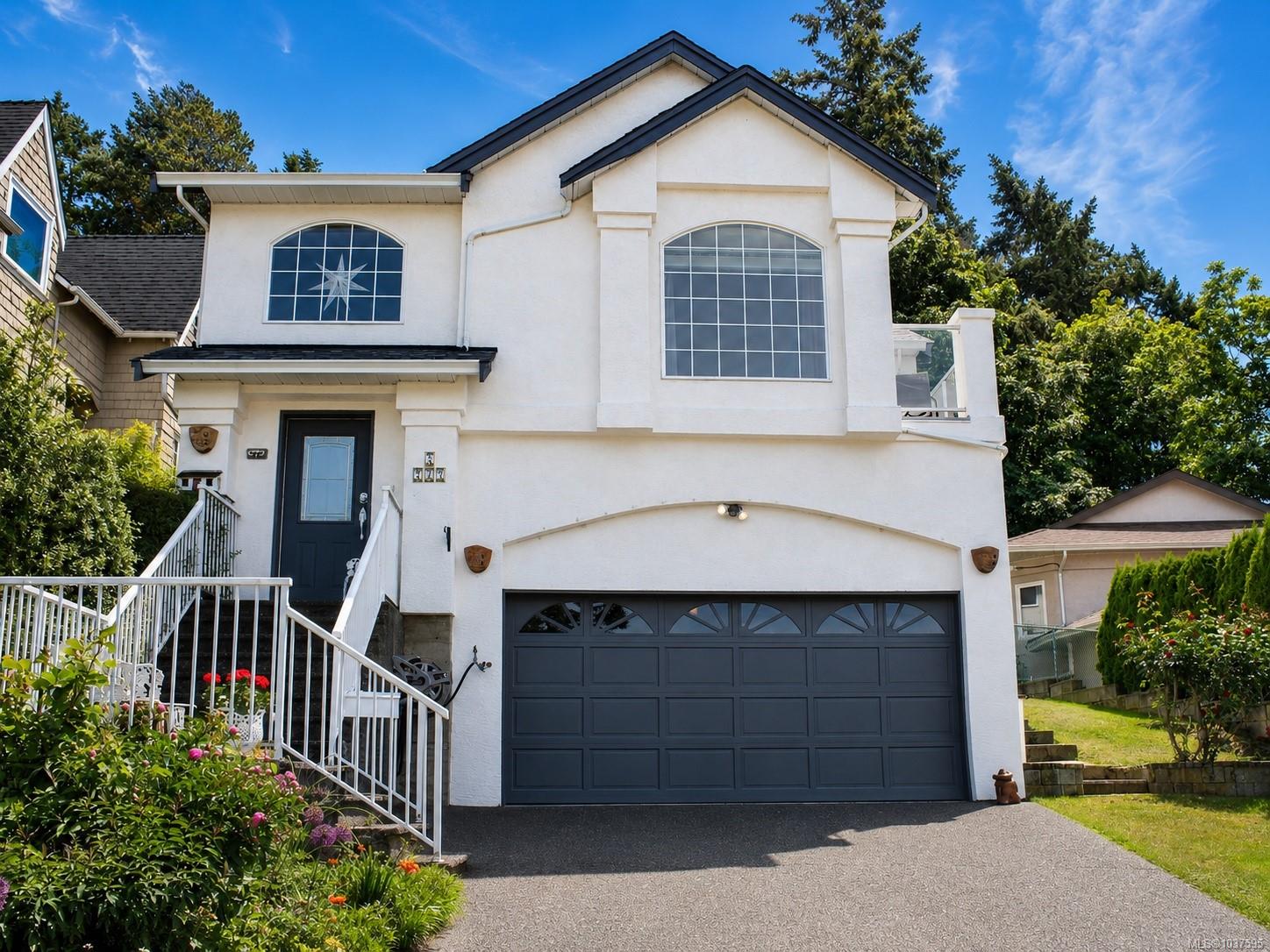 Residential in Esquimalt 5