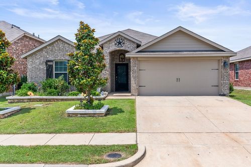 2303 Pontotoc Dr, Forney, TX, 75126-5328 | Card Image