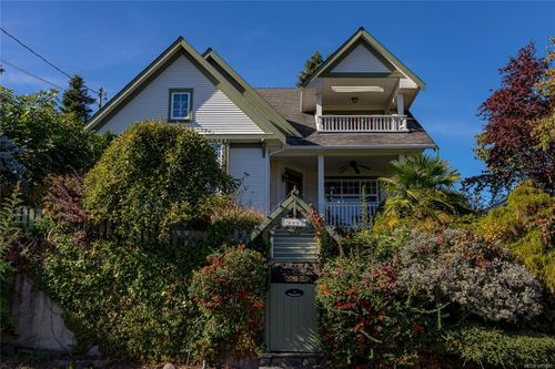 9932 Willow St, Chemainus, BC, V0R1K1 | Card Image